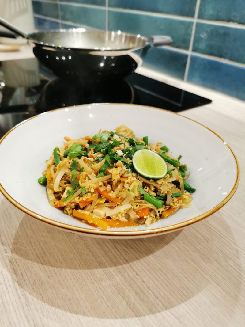 PAD THAI