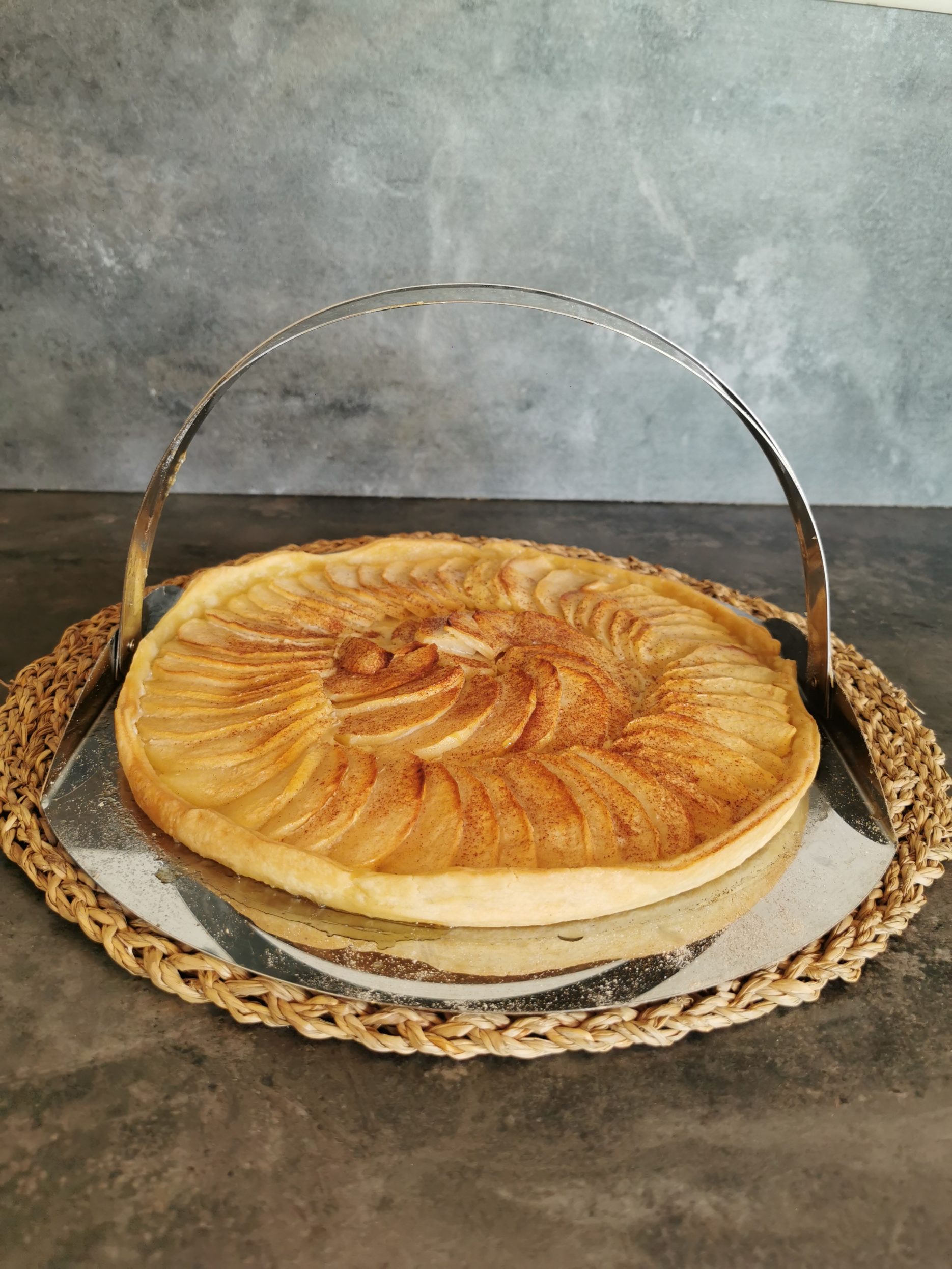 TARTE AUX POMMES